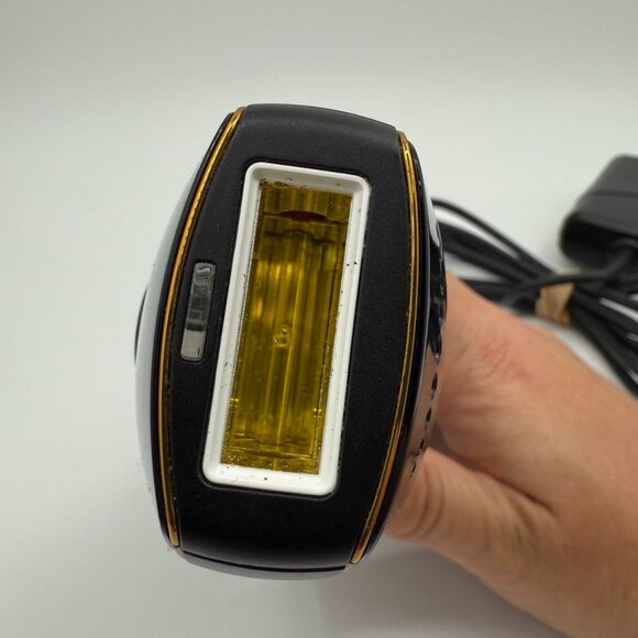 SmoothSkin Pure SSG2 Intelligent Permanent Hair Removal Device Face & Body - Picture 8 of 12